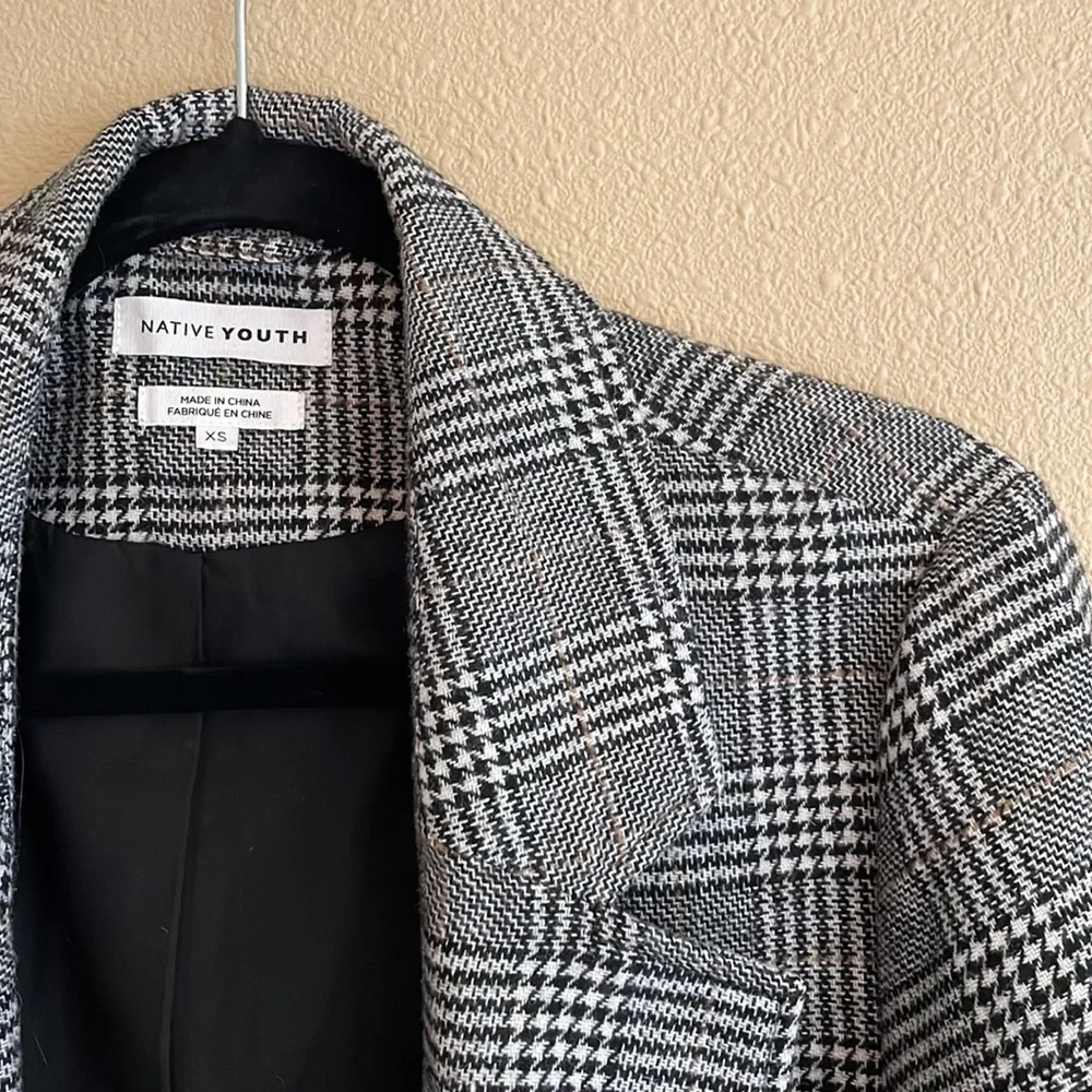 Native Youth Albion Blazer EUC - Picture 4 of 11